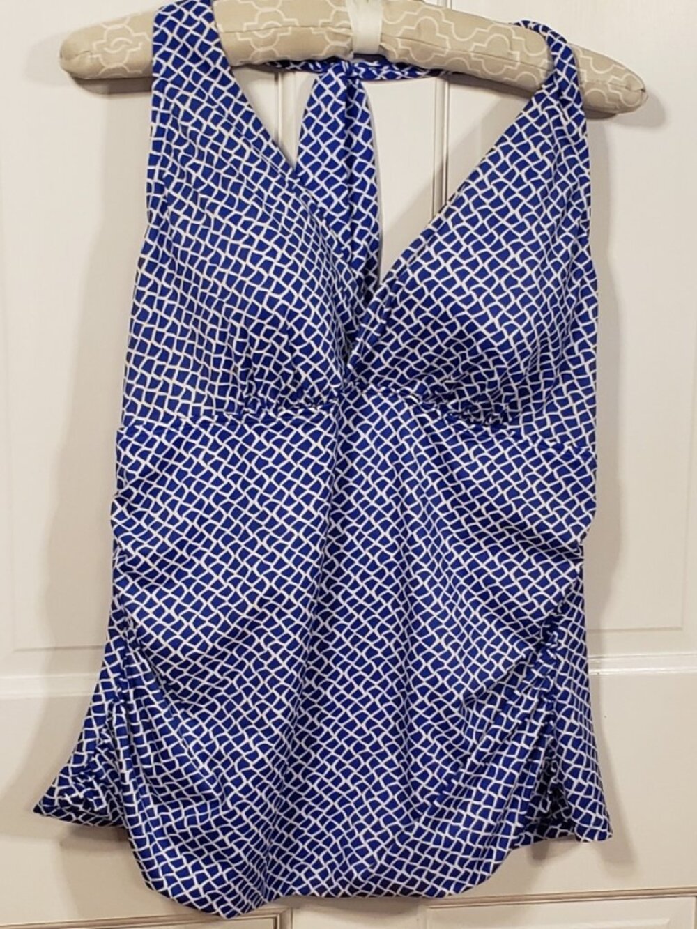 L.L.Bean Blue White Geometric Halter Tankini Swim Top UPF 50+ 18